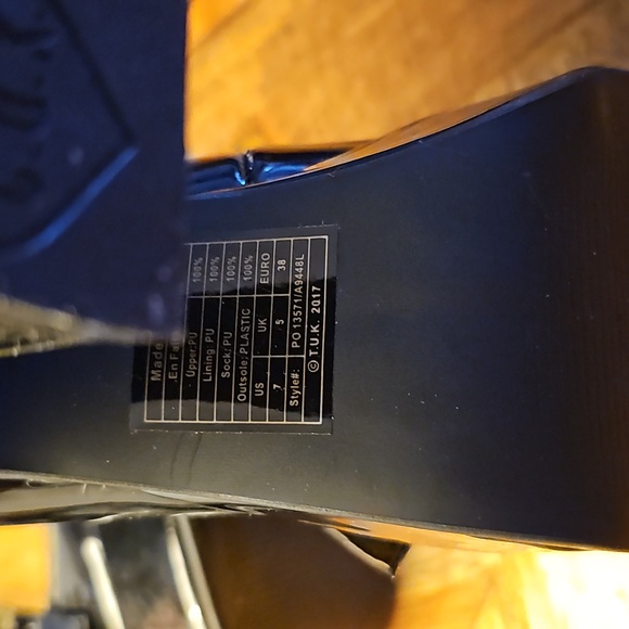 T.U.K black chunky high heel sz 7 - Picture 7 of 16